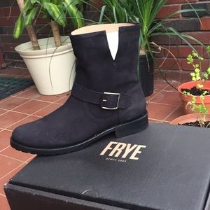 Brand New authentic Frye Boots size 10